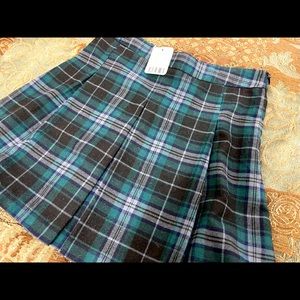 NWT.  Urban outfitters plaid skirt.  Size: 0.